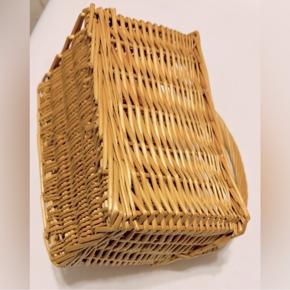 THE BASKET LADY Wicker Picnic Caddy Kitchen Cutlery Napkin Wooden Basket - Picture 14 of 15